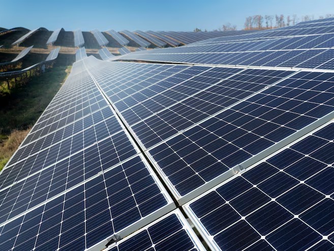 https://www.magnific.com/photos/solarpanel