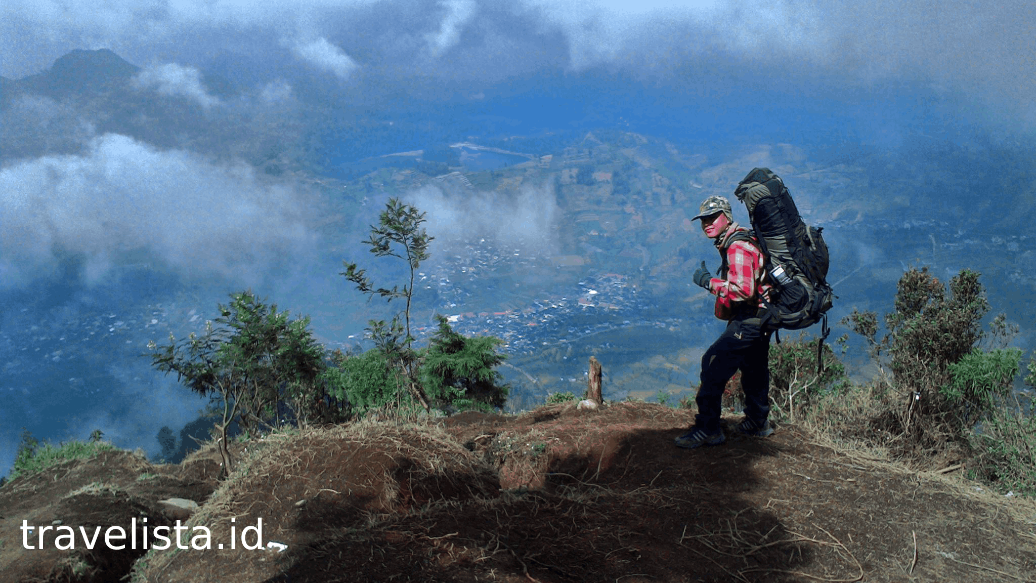 Naik Gunung Dalam Kondisi Badai?, Berikut Tipsnya!