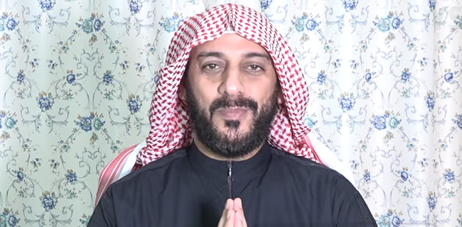 Mengenal Masa Kecil Syekh Ali Jaber di Timur Tengah