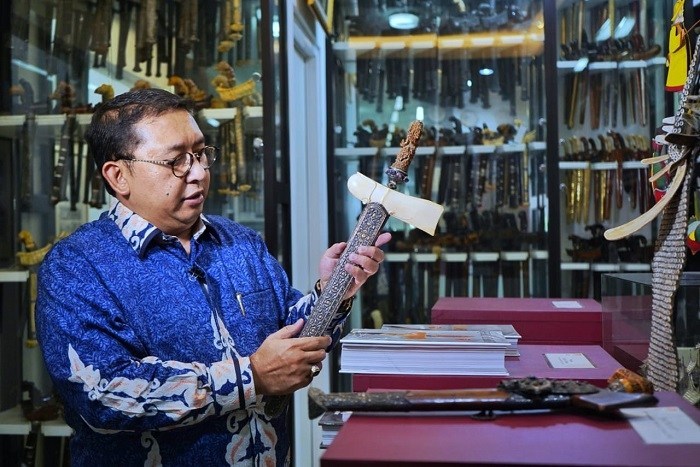Koleksi Unik yang ada di Fadli Zon Library