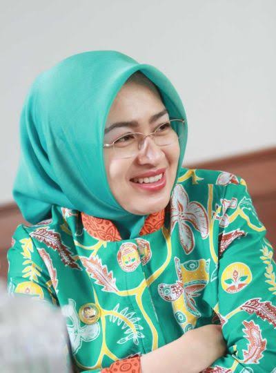 Buat Disinfektan, Walikota Tangsel Beri Apresiasi Warga Villa Dago