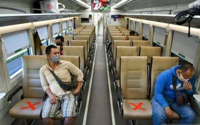 PPKM Darurat, Kapasitas KRL Dibatasi 50 Persen