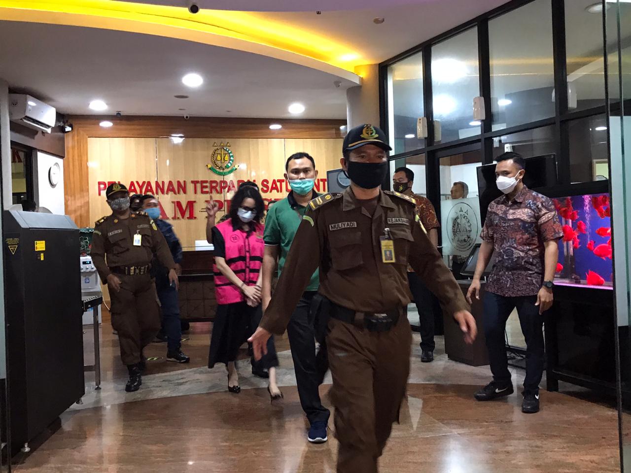 Kejagung Limpahkan Berkas Jaksa Pinangki ke Jaksa Penuntut di Kejari Jakpus