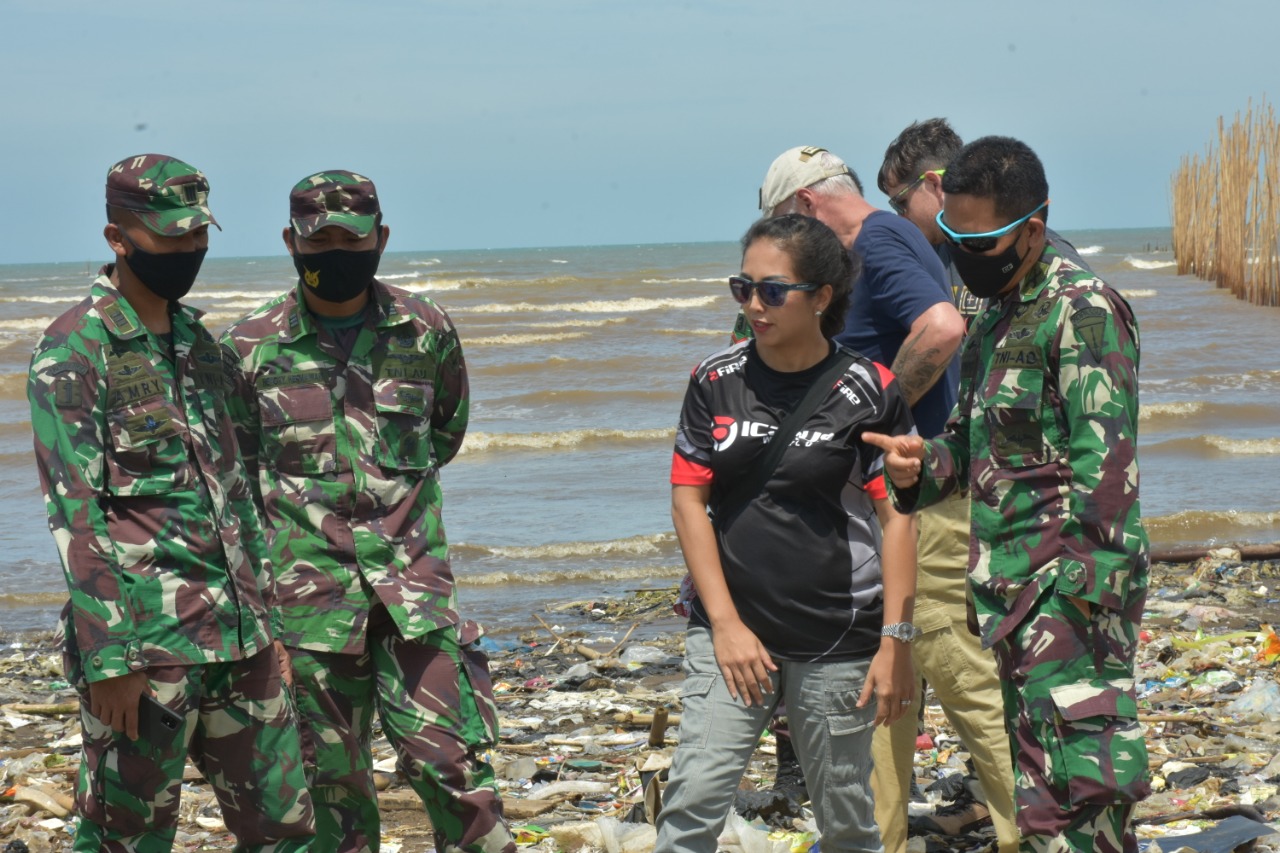 Naila Berharap Pulau Burung Jadi Tempat Landing Terjun Payung