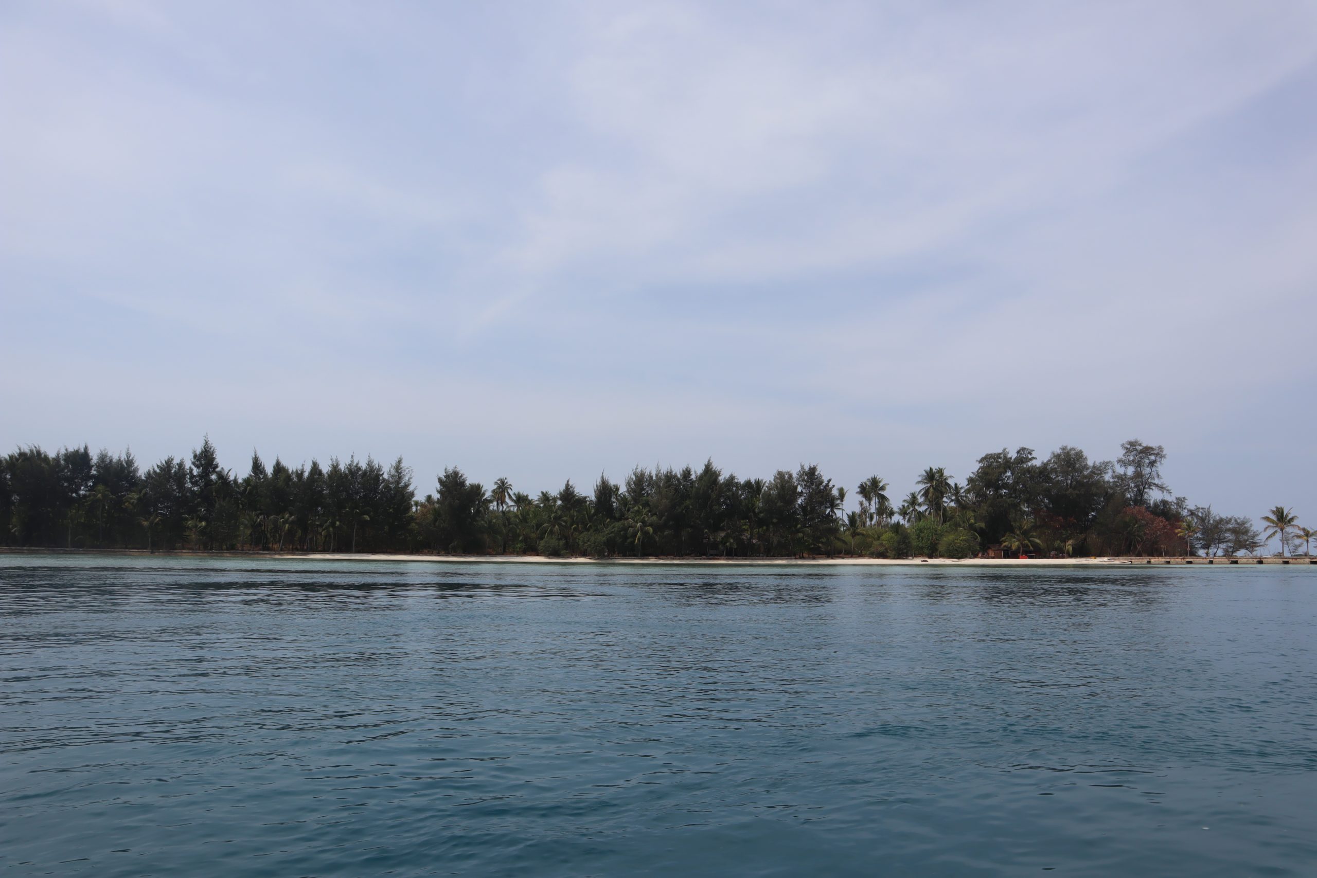 Harga Paket Wisata Kemah di Pulau Papatheo 2 Hari 1 Malam (2D1N)