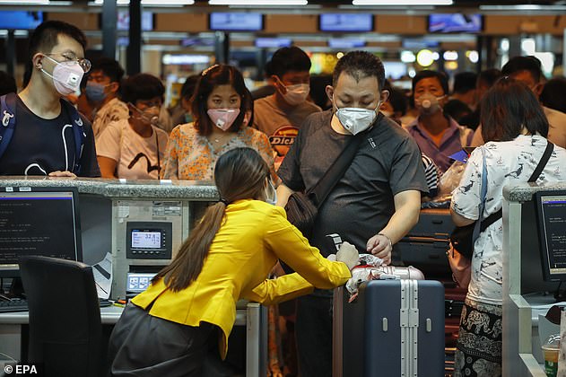 Tips Memilih Kursi Pesawat Jika Anda Terpaksa Naik Pesawat Saat PSBB