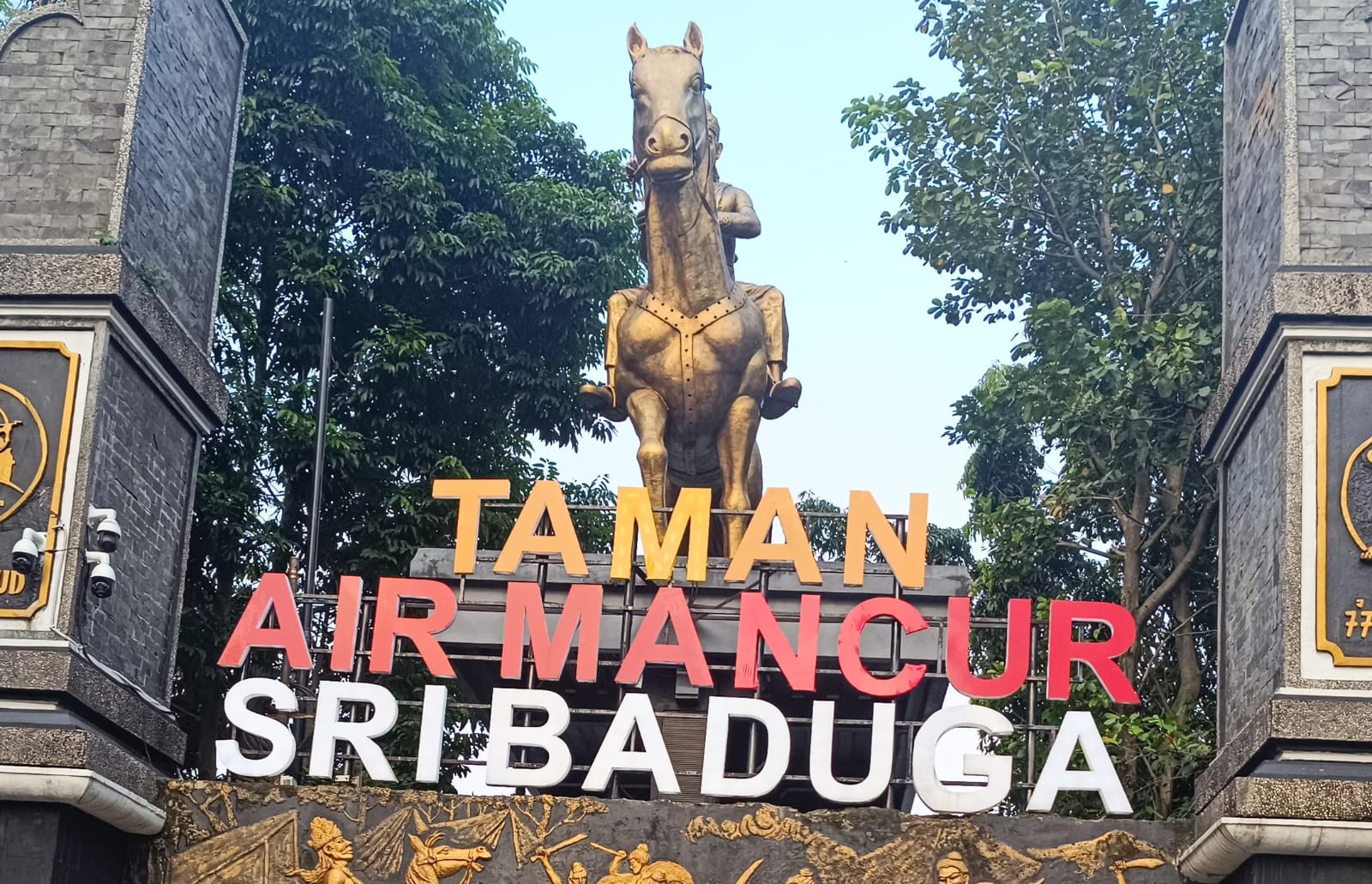Itinerary 2 Hari 2 Malam ke Purwakarta: Liburan Hemat dari Jakarta Naik KRL dan Kereta Lokal!