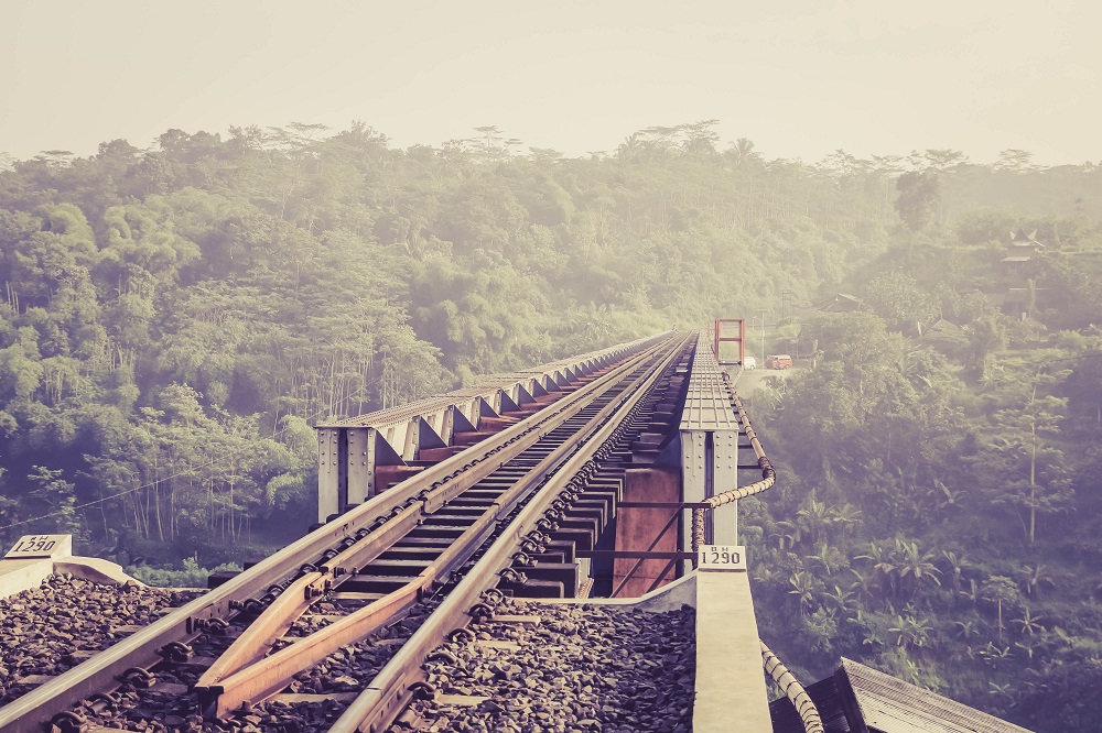 Ternyata ini Dia Penunggu Jembatan yang Meminta Tumbal Pengantin Baru